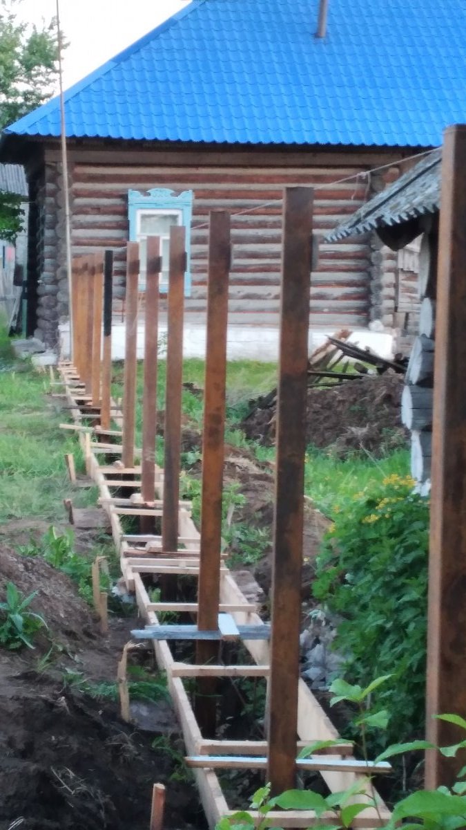 Оригинальный забор из дерева - фото 5