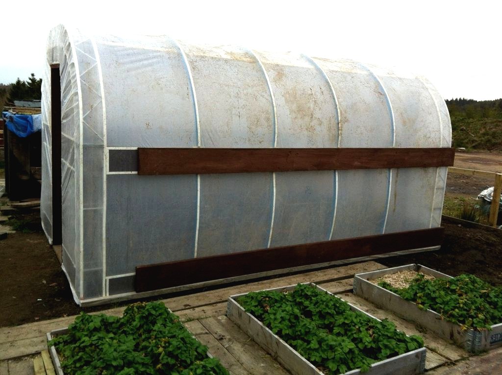Оригинальный парник из алюминиевых стоек - фото 14