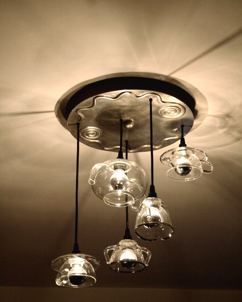 Подвесной светильник из чайного сервиза - фото 2