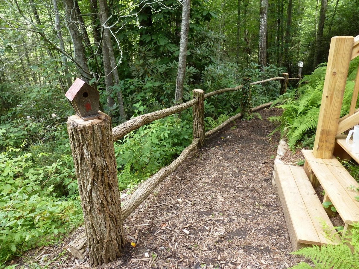 Дорожка из речной гальки - фото 5