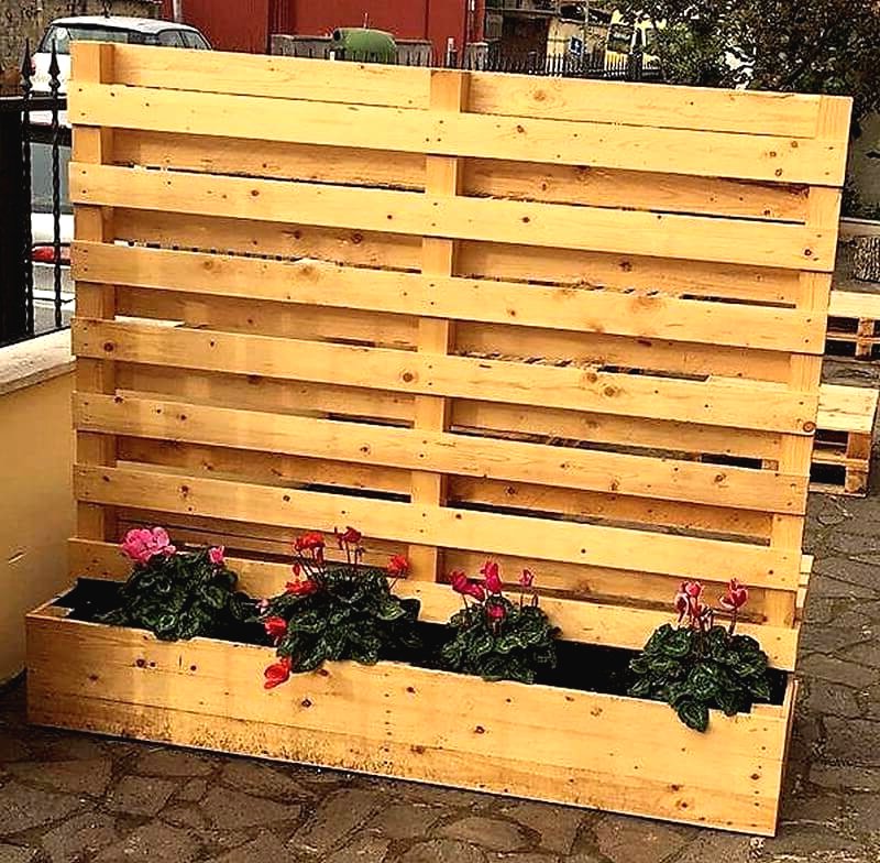 Красивая скамья из дерева - фото 3