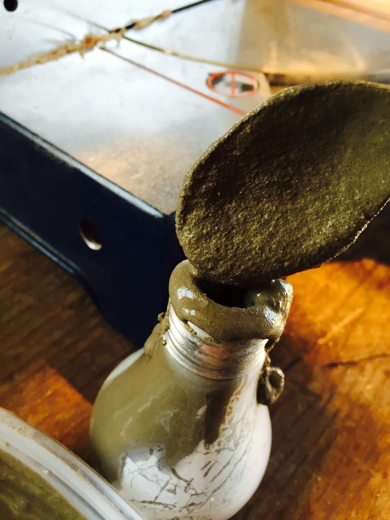 Необычная вешалка из бетонных лампочек - фото 6