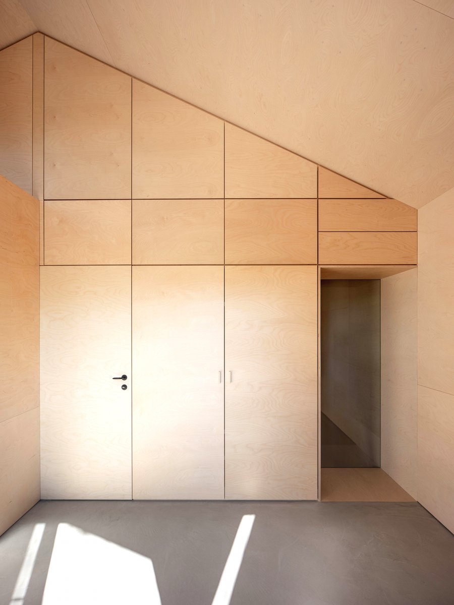 Двухэтажный дом из гаража - фото 6