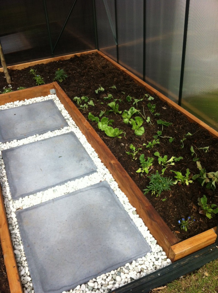 Маленькая теплица - фото 2