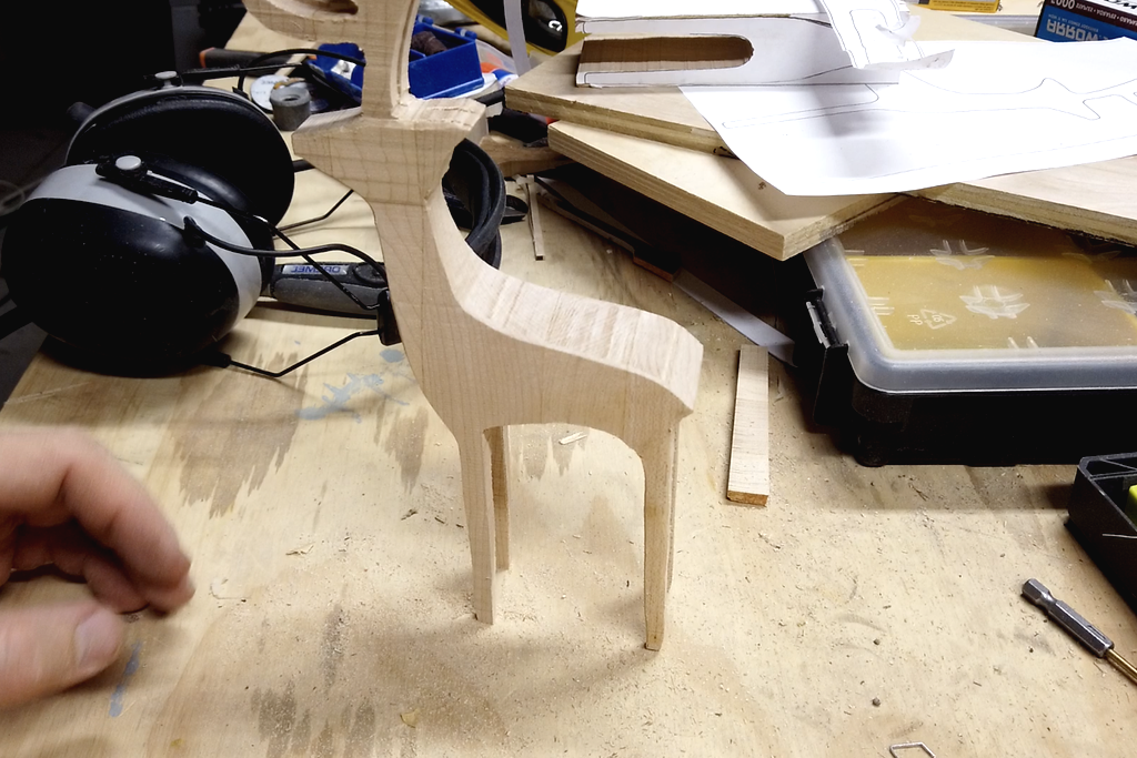 Рождественский олень своими руками из дерева - фото 9