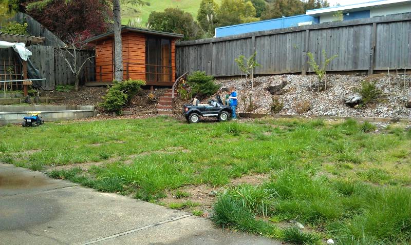 Небольшой садовый домик - фото 6