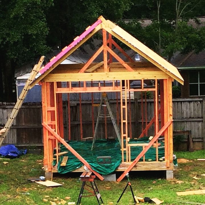 Уютный летний садовый домик - фото 3