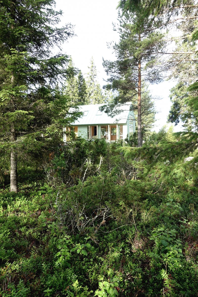 Деревянный дом у озера - фото 16