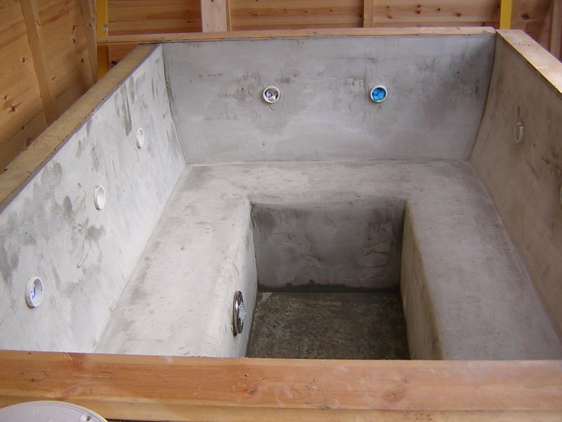 Оригинальное джакузи под навесом - фото 26