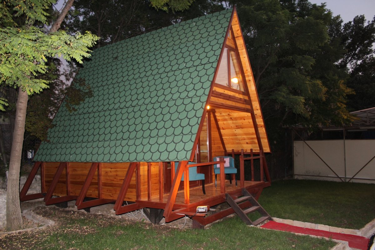 Небольшой деревянный дом для дачи - фото 4