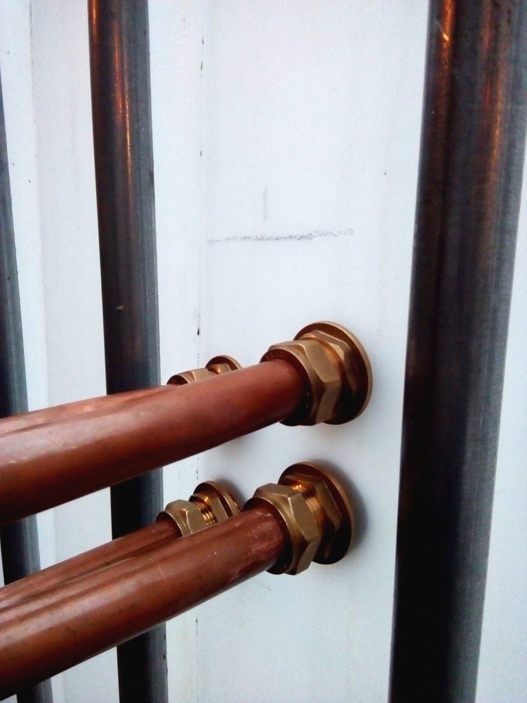 Как из пластикового бака смастерить горячую ванну - фото 16