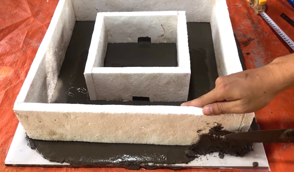 Фонтан из цемента - фото 9