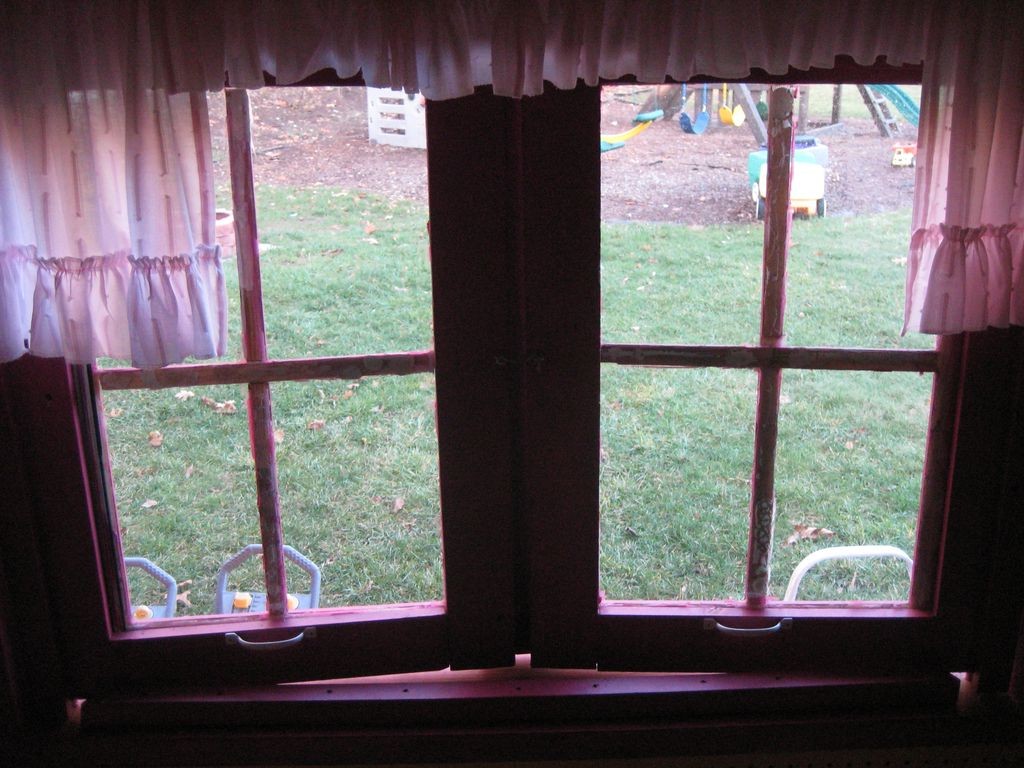 Игровой домик для детей из поддонов - фото 41