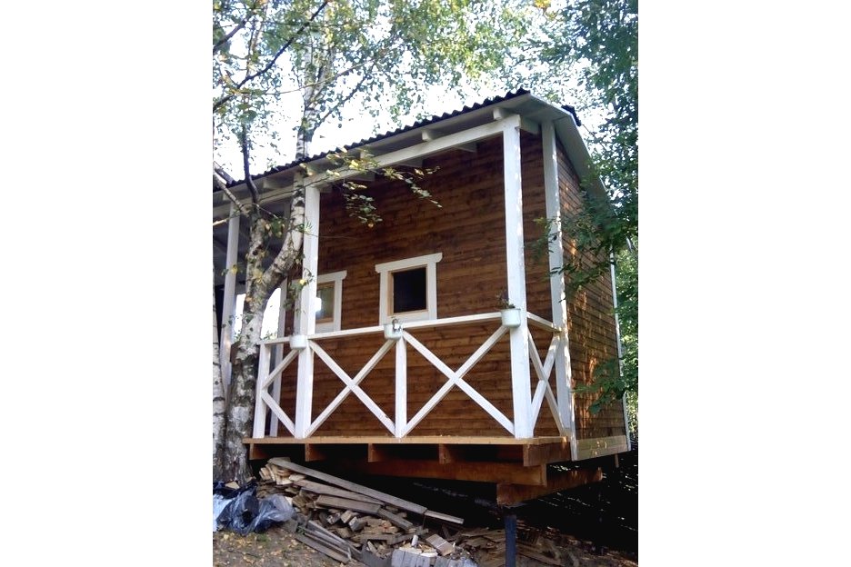 Мини баня с террасой для дачи - фото 2