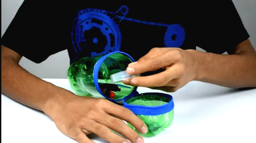 Вторая  жизнь пластиковых бутылок - фото 16