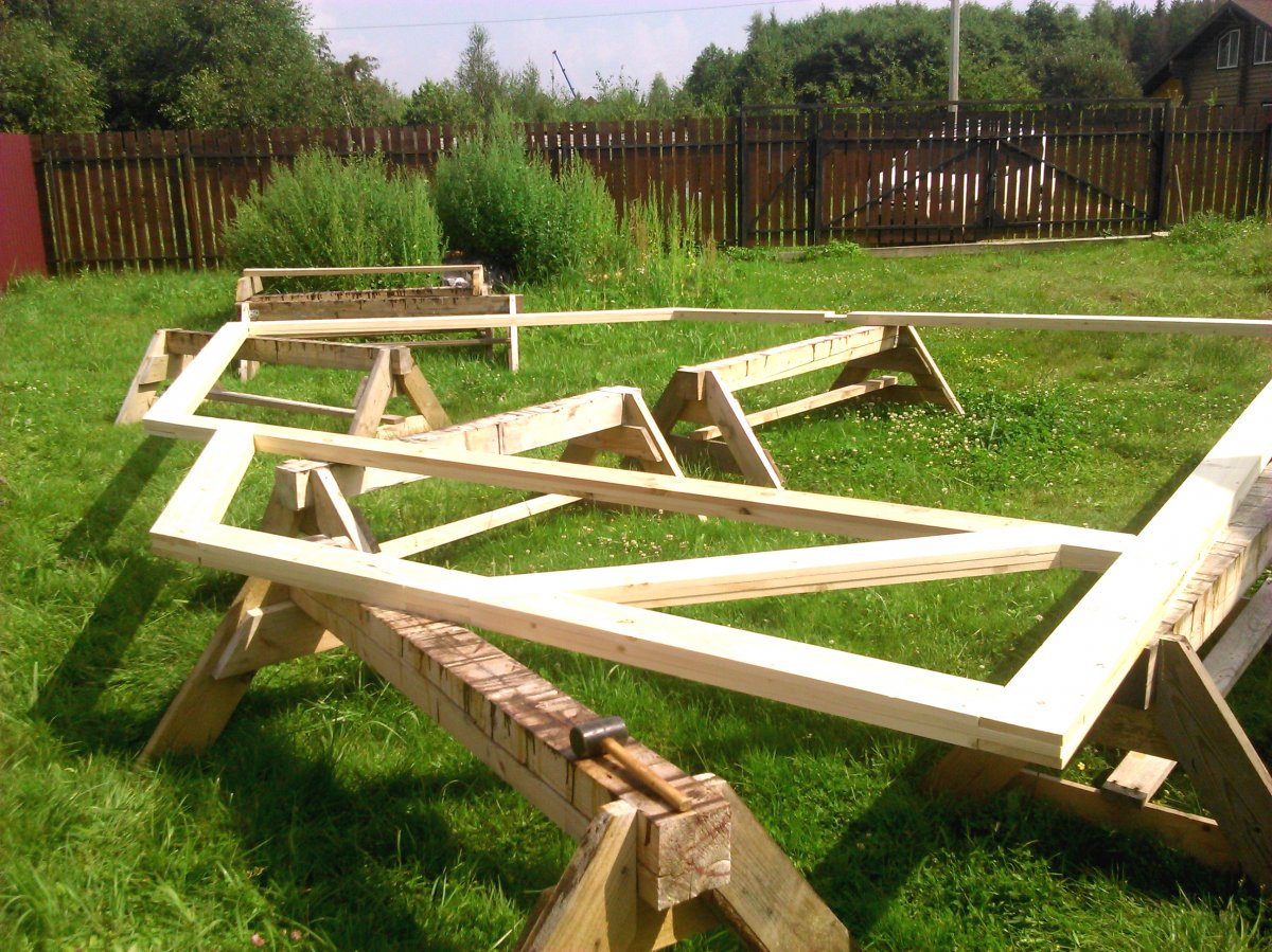 Двухэтажный дом 6 * 4 метра для дачи - фото 8