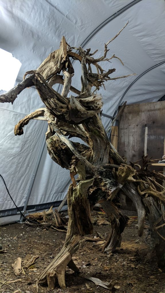 Скульптура лошади из коряг - фото 8