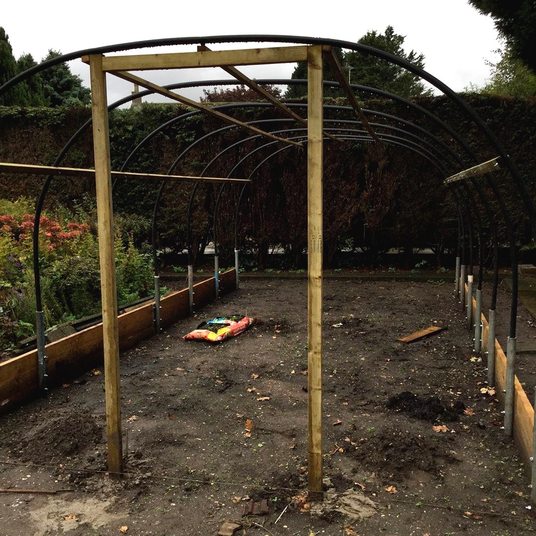 Теплица из пластиковых труб своими руками - фото 11