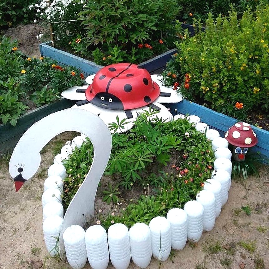 Что можно сделать из пластиковых бутылок - фото 2