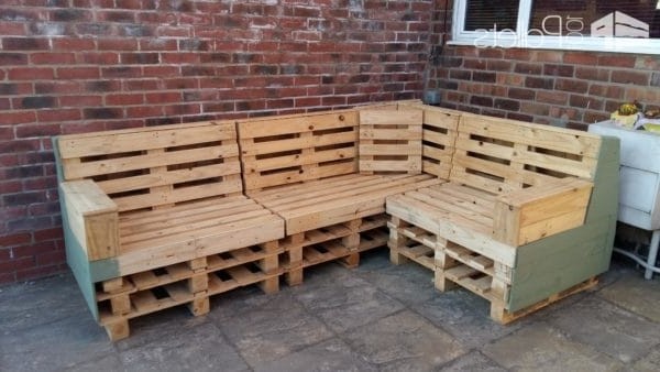 Угловой диван из поддонов - фото 2