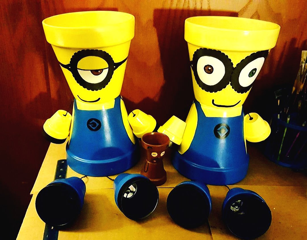 Необычные фигурки из цветочных горшков - фото 3