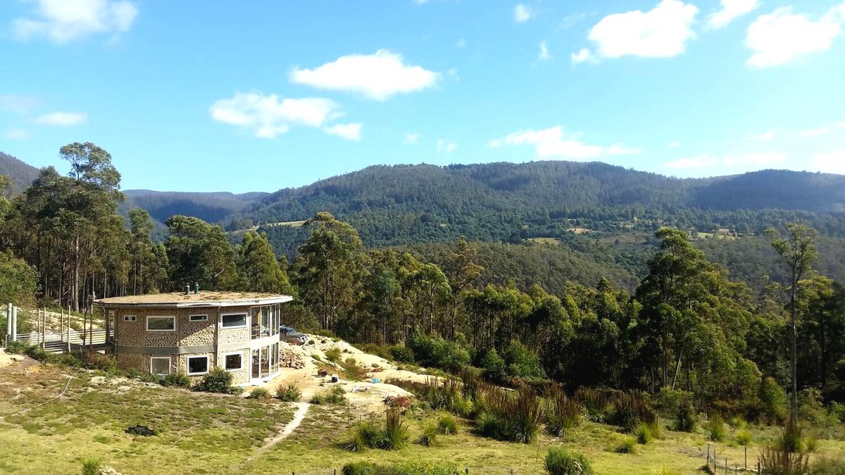 Необычный дом круглой формы - фото 2