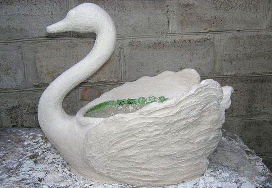 Лебедь из цемента для сада своими руками фото
