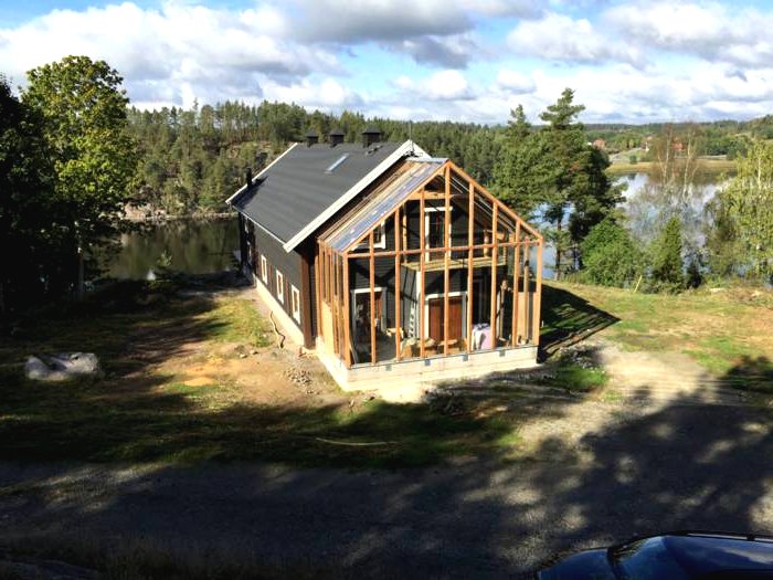Необычный дом с видом на озеро - фото 43