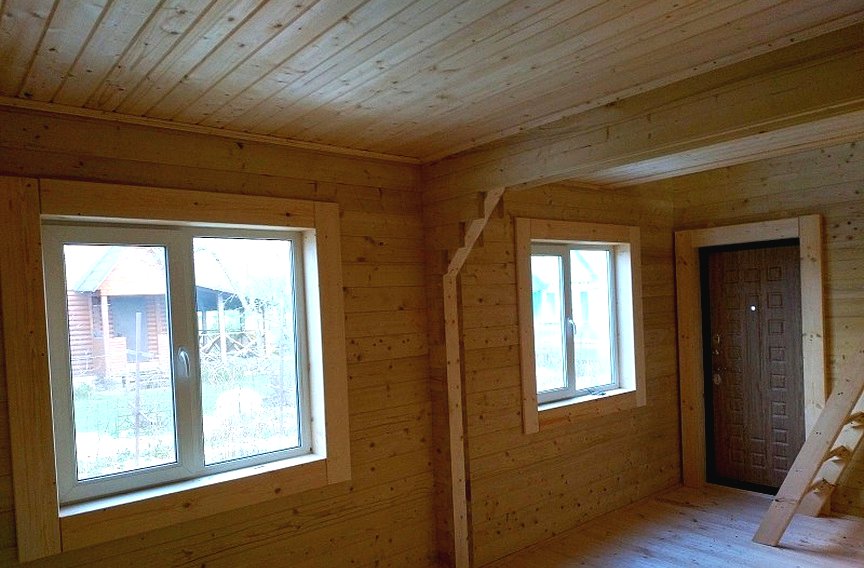 Двухэтажный дом с верандой из бруса - фото 5