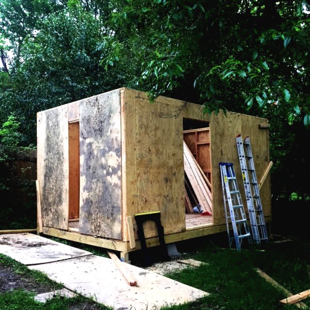 Садовый домик с односкатной крышей - фото 2