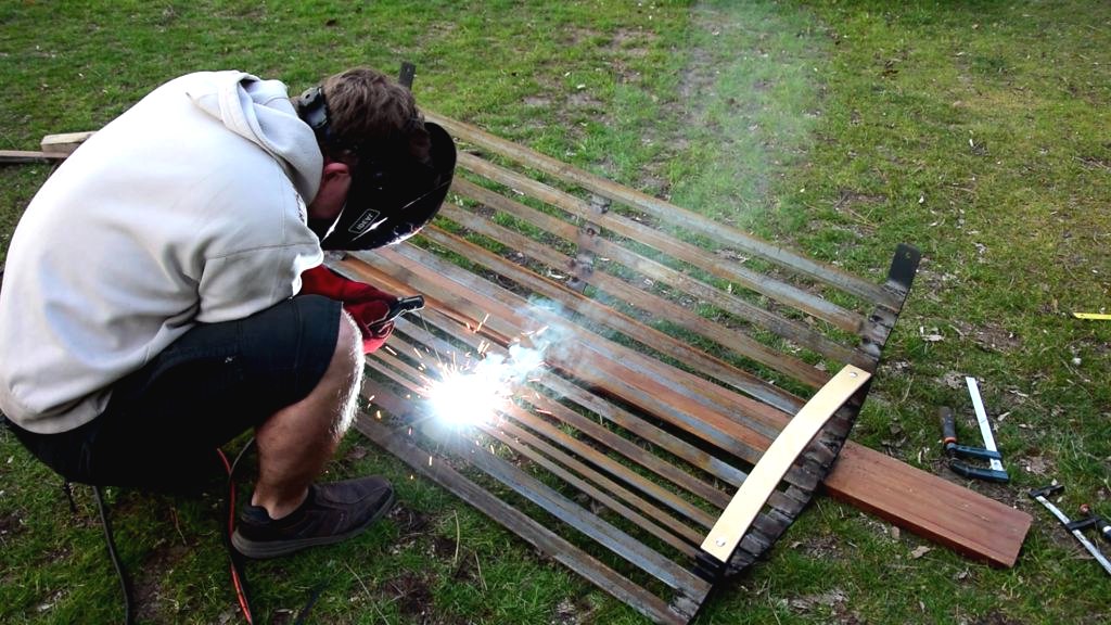 Садовые качели из железа - фото 7