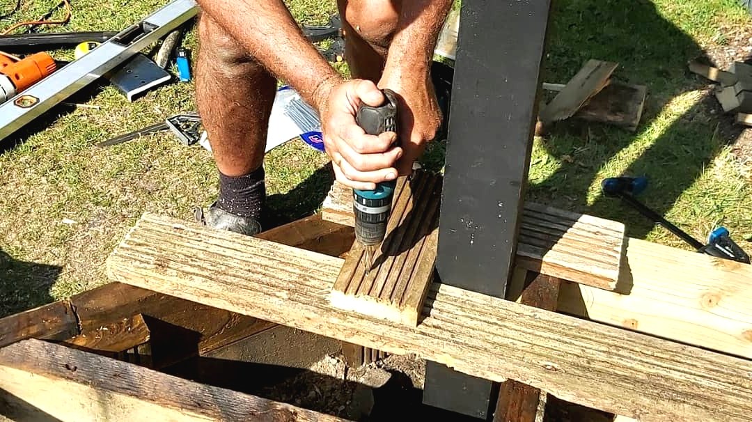 Деревянная беседка своими руками - фото 9