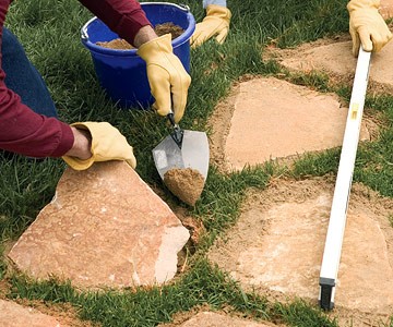 Садовая дорожка из камня - фото 5