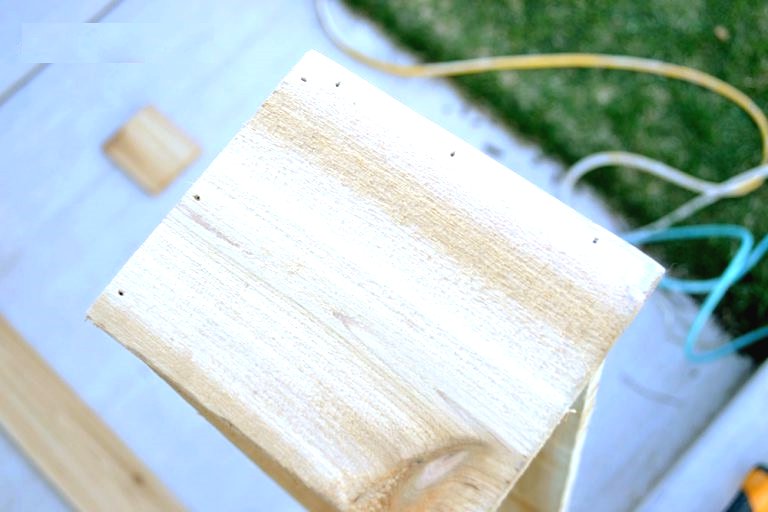 Интересные подоконные ящики для цветочных горшков. - фото 8