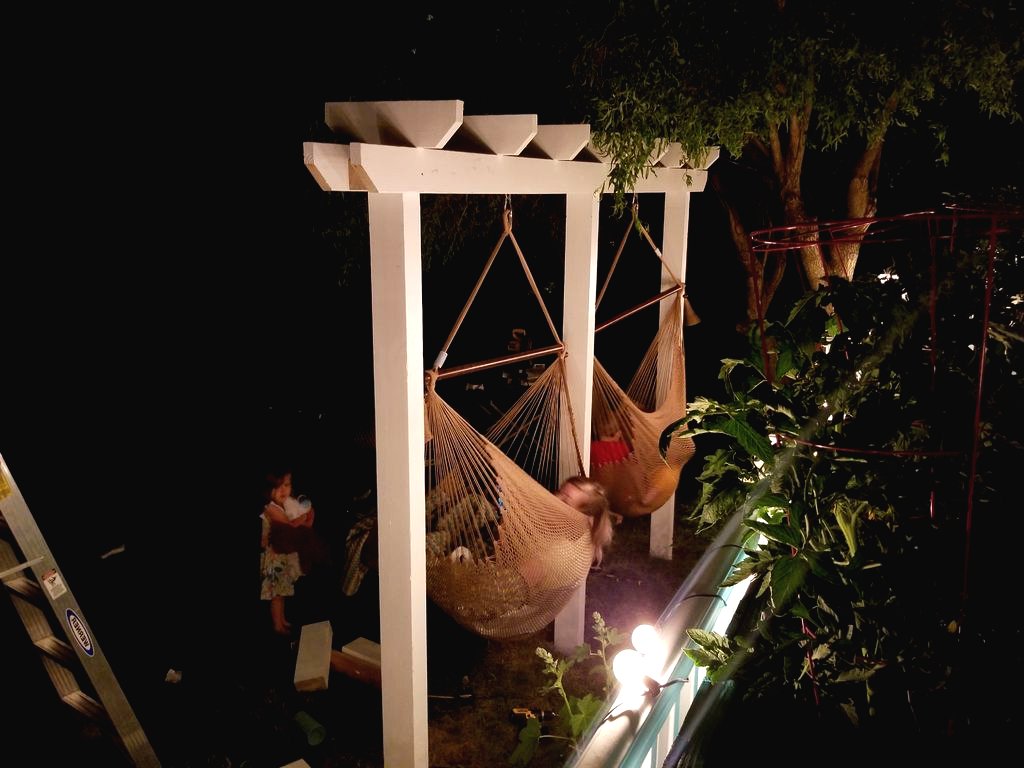 Как сделать качели на даче своими руками - фото 12