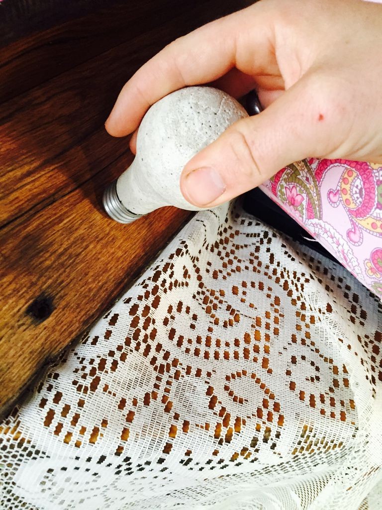 Необычная вешалка из бетонных лампочек - фото 15