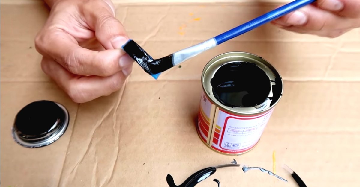 Необычный цветочный горшок из пластиковой бутылки - фото 9