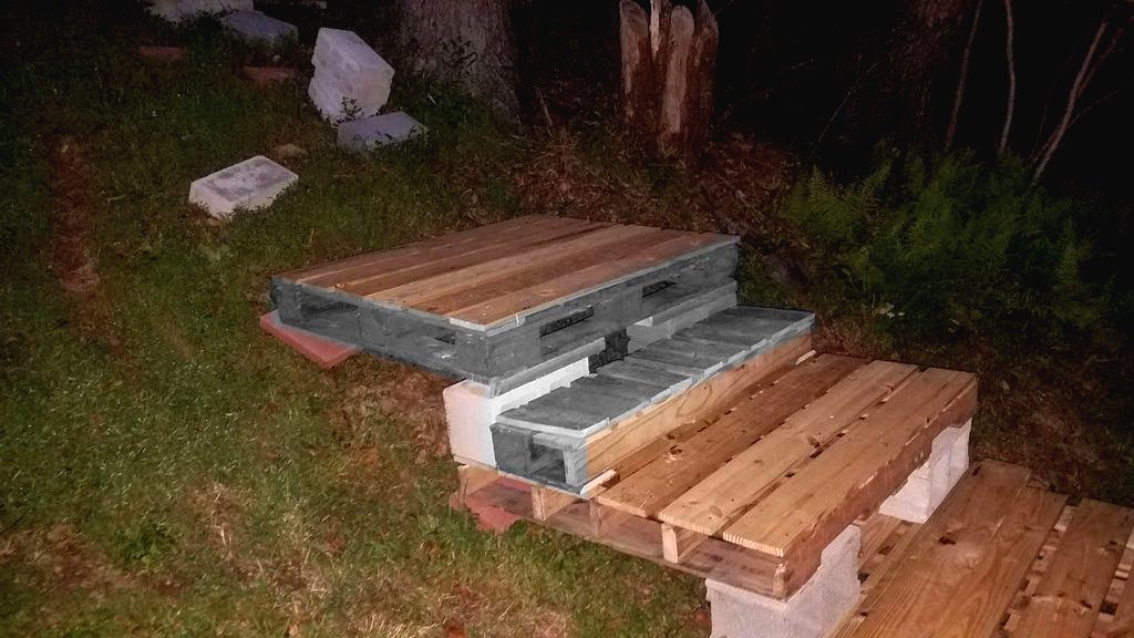 Деревянная лестница из поддонов - фото 4