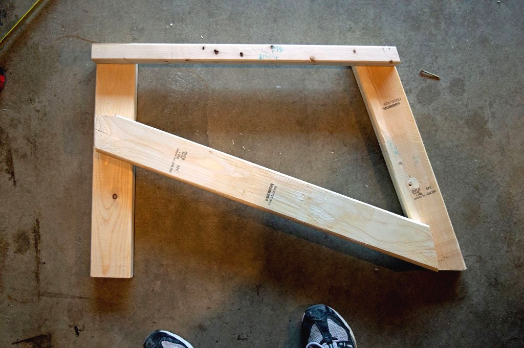 Оригинальное кресло из дерева - фото 3