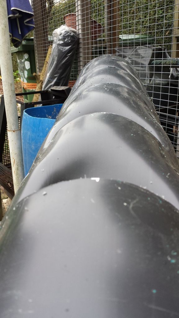 Вертикальная грядка сделанная из трубы ПВХ  - фото 9