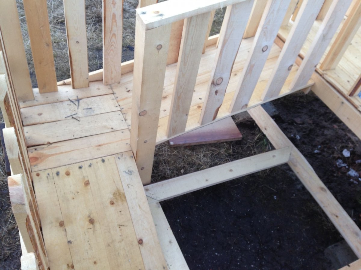 Детский домик на даче своими руками - фото 10