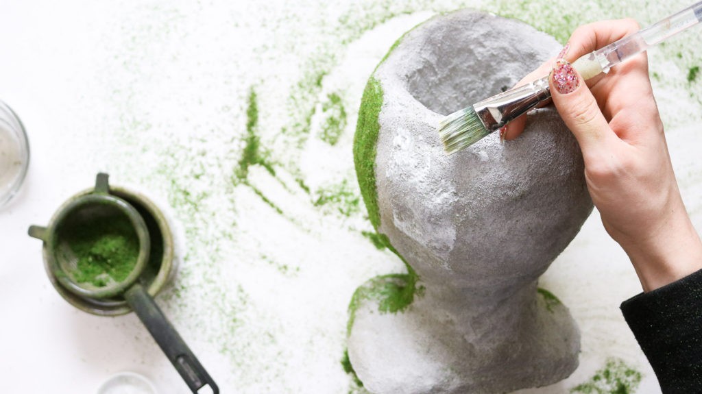 Горшок из бетона в форме головы - фото 10