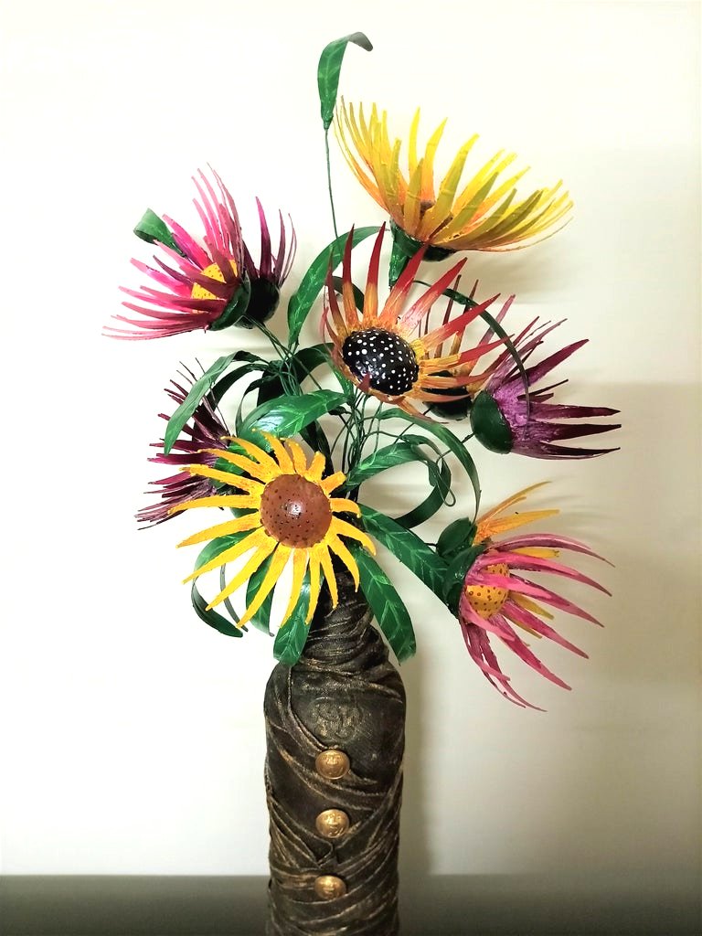 Цветы из пластиковой бутылки - фото 4