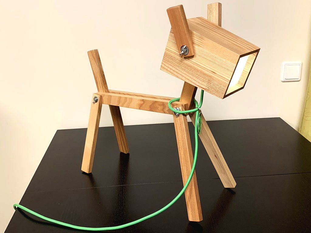 Необычная настольная лампа - фото 3