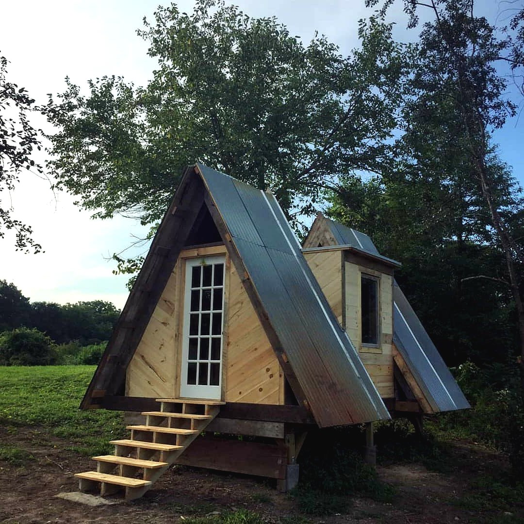 Необычный маленький дом - фото 2