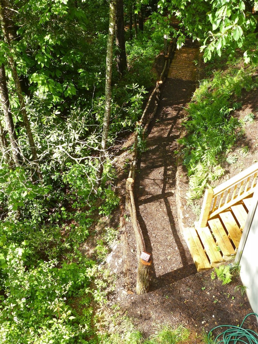 Дорожка из речной гальки - фото 3