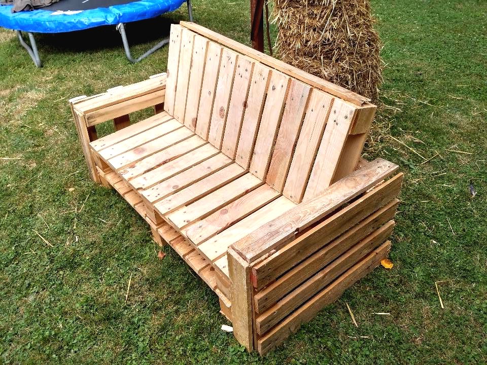 Садовый диван из поддона - фото 3
