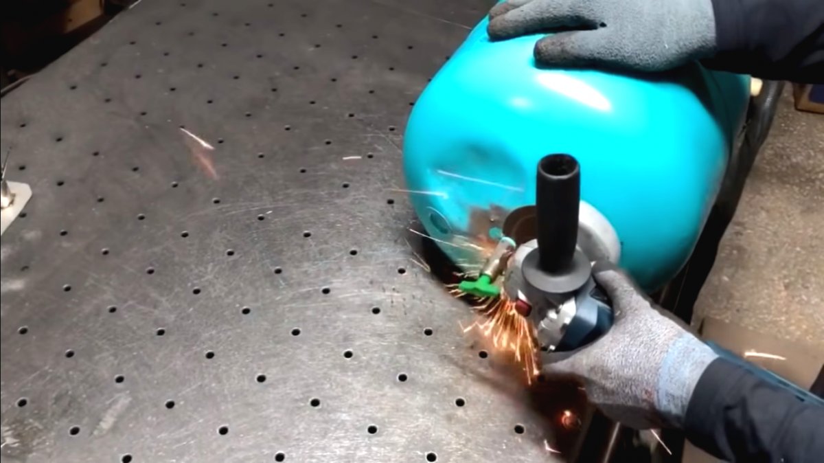 Буржуйка из старого газового баллона - фото 4