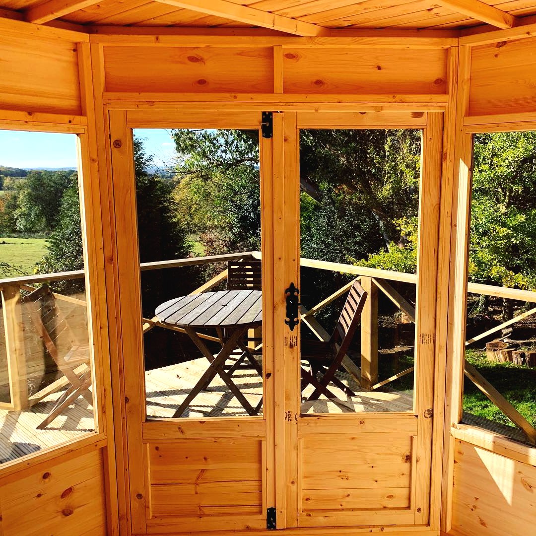 Угловой домик для дачи - фото 3