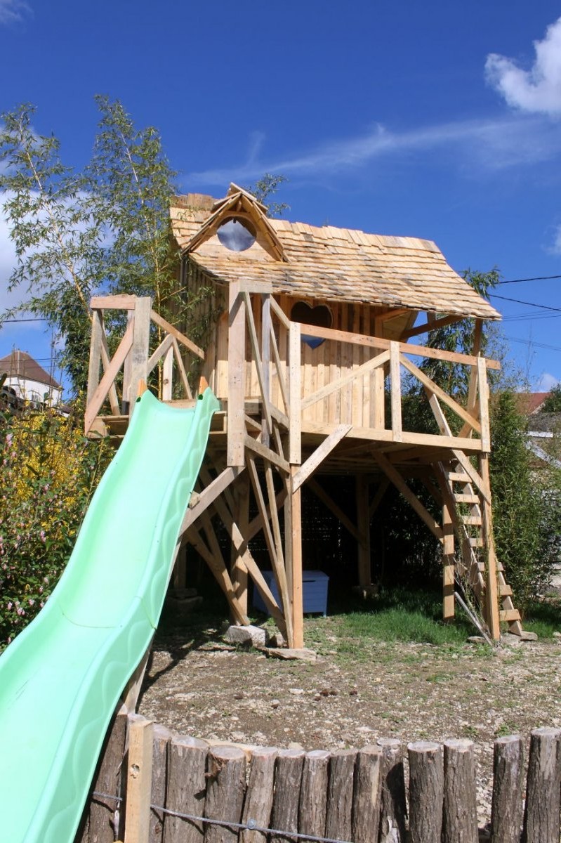 Детский домик из поддонов - фото 14